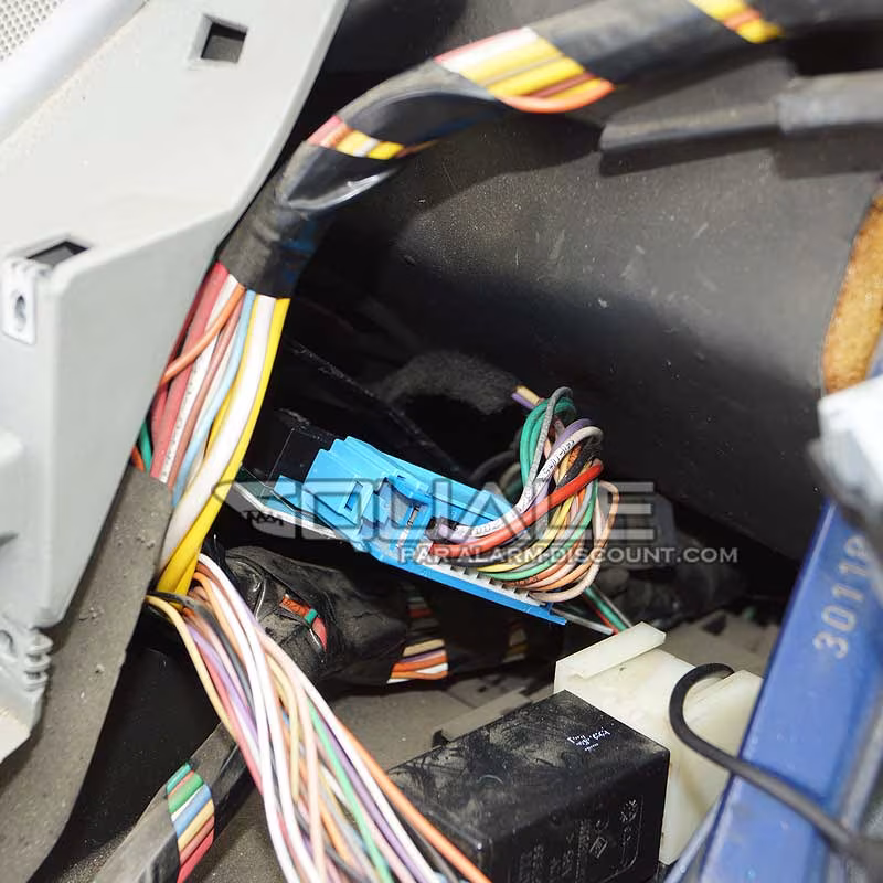 Montage carte DBOX dans boitier origine sur kangoo 1 phase 1